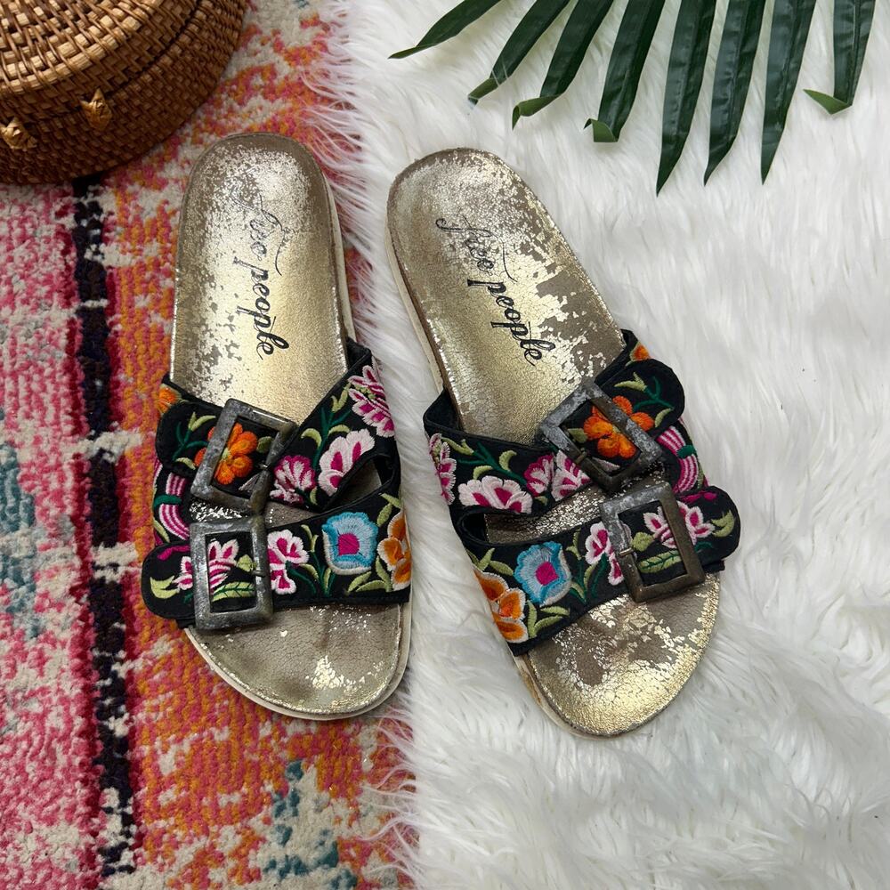 Free People Bali Footbed Sandal 39 / 9 Embroidered Boho Slide Slip On Colorful - Picture 1 of 7